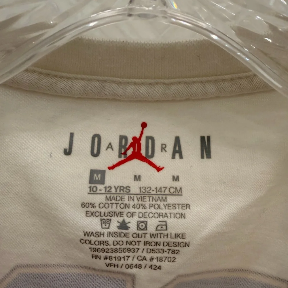Jordan White Tee with Blue Geometric Graphics - Picture 3 of 3